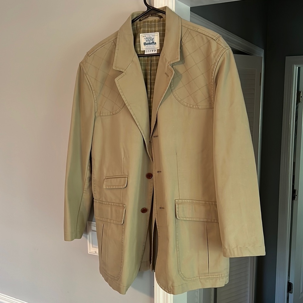Beretta Hunting Sports coat Jacket 42R Beige. Excellent cond.